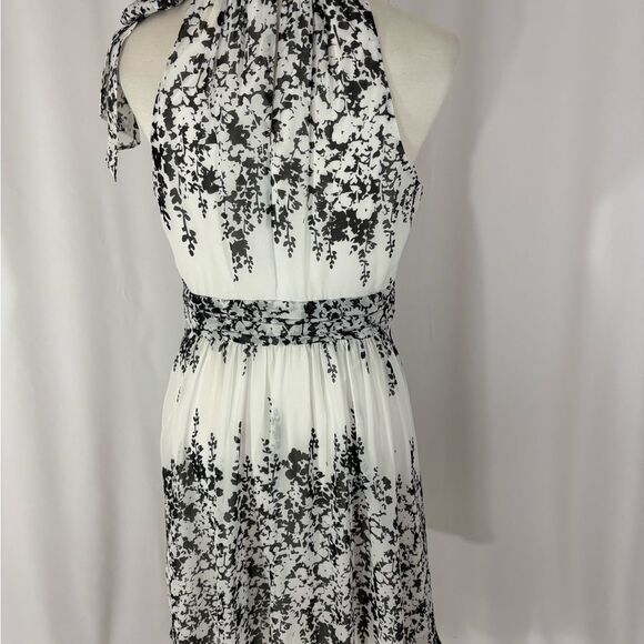 Jessica Simpson Black and White Abstract Floral Print Midi Dress - Picture 7 of 10